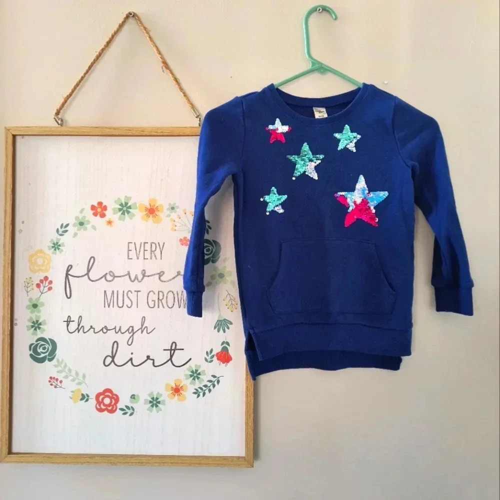 Blue long sleeve sweatshirt with red pink green sequin stars girls size 6
